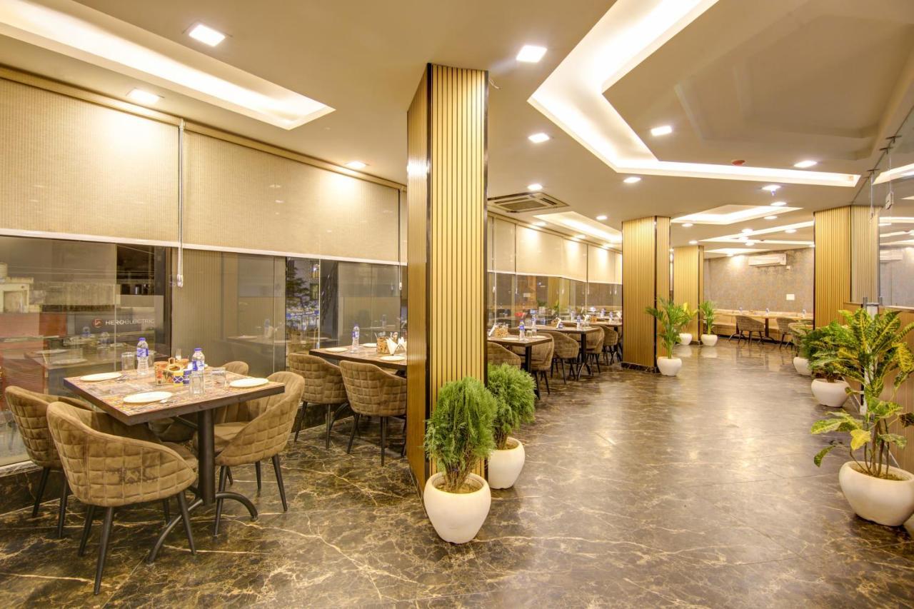 Hotel Park Tree Near Delhi Airport Ню Делхи Екстериор снимка
