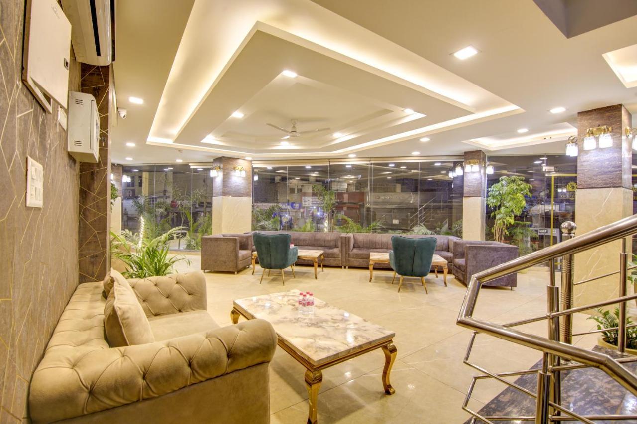 Hotel Park Tree Near Delhi Airport Ню Делхи Екстериор снимка