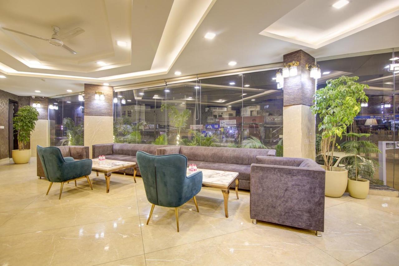 Hotel Park Tree Near Delhi Airport Ню Делхи Екстериор снимка