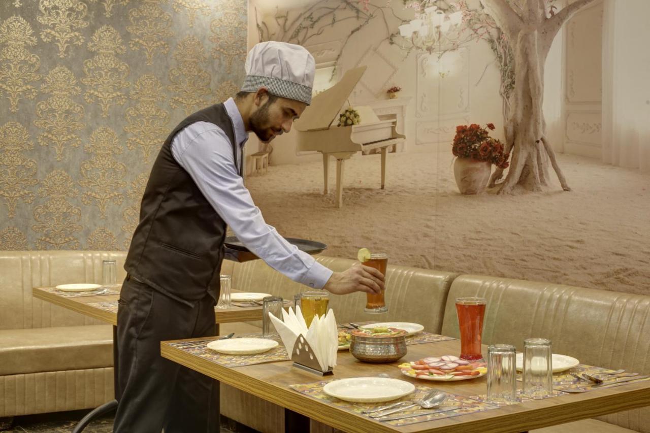 Hotel Park Tree Near Delhi Airport Ню Делхи Екстериор снимка